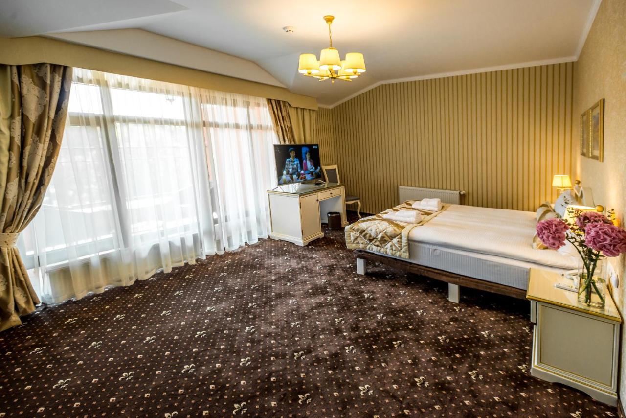 Fenix Town Hotel Vinnicja Kültér fotó