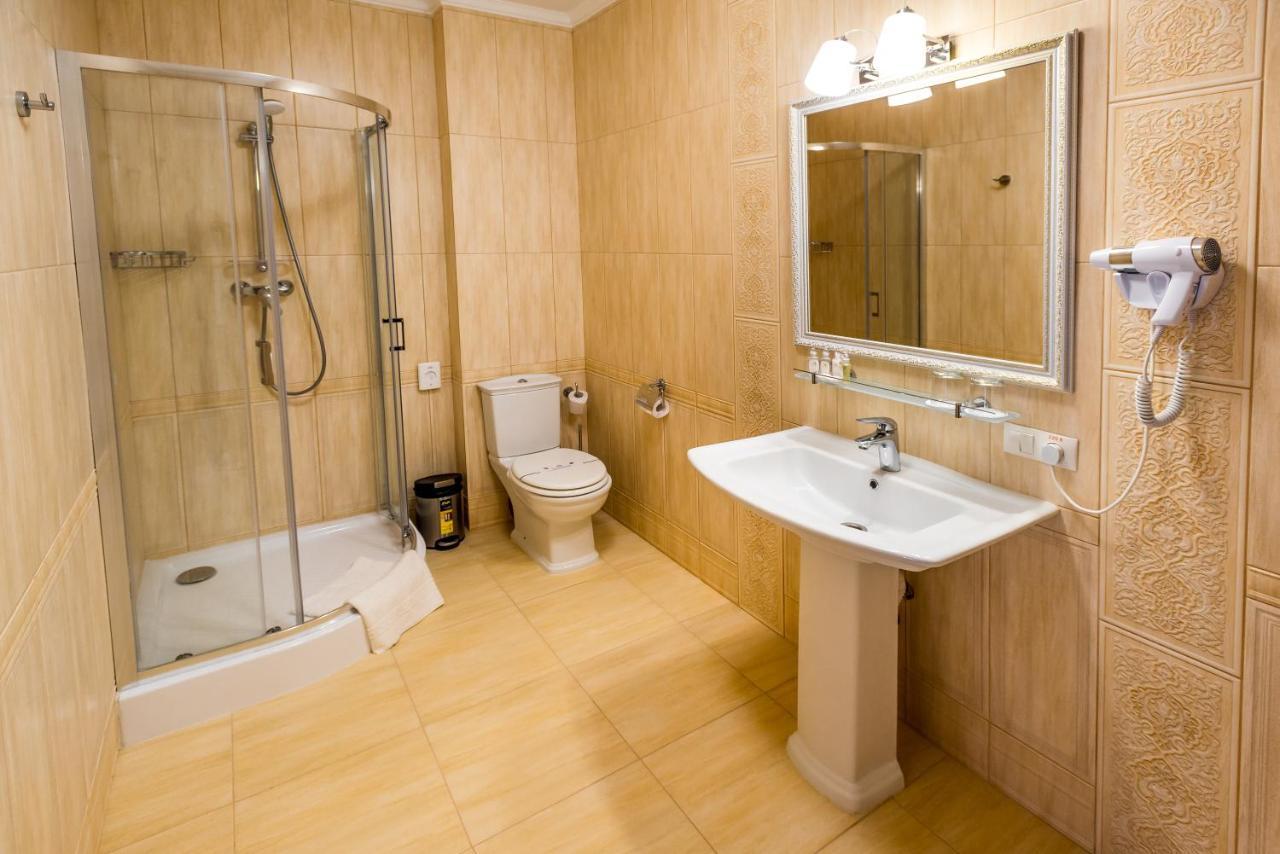 Fenix Town Hotel Vinnicja Kültér fotó