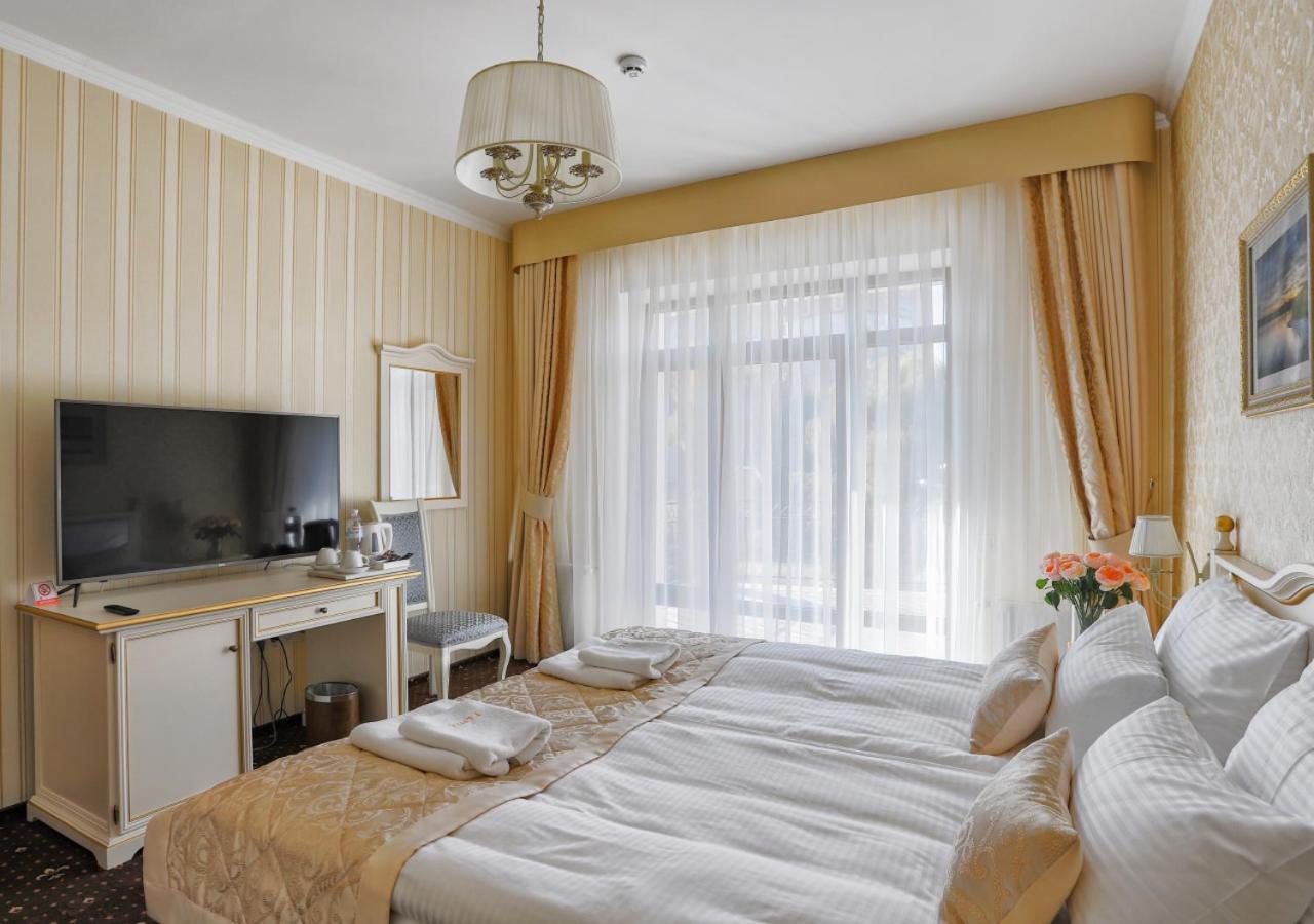 Fenix Town Hotel Vinnicja Kültér fotó