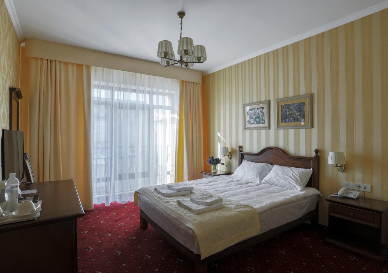 Fenix Town Hotel Vinnicja Kültér fotó