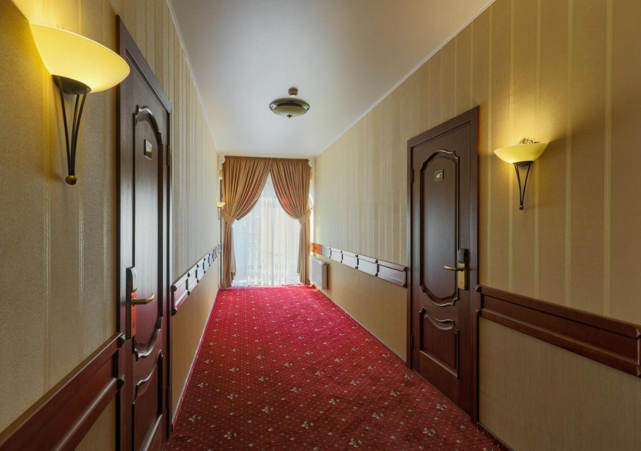 Fenix Town Hotel Vinnicja Kültér fotó